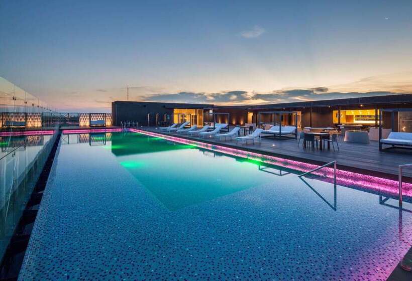 Radisson Hotel Santa Cruz