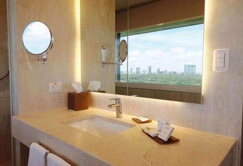 Radisson Hotel Santa Cruz