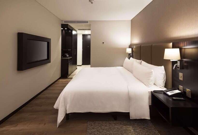 Radisson Hotel Santa Cruz