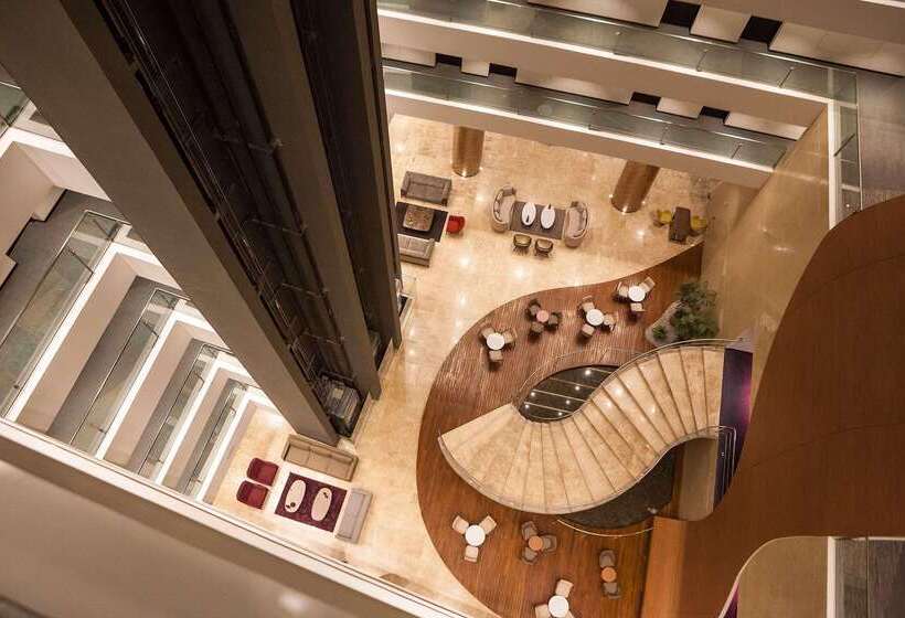 Radisson Hotel Santa Cruz