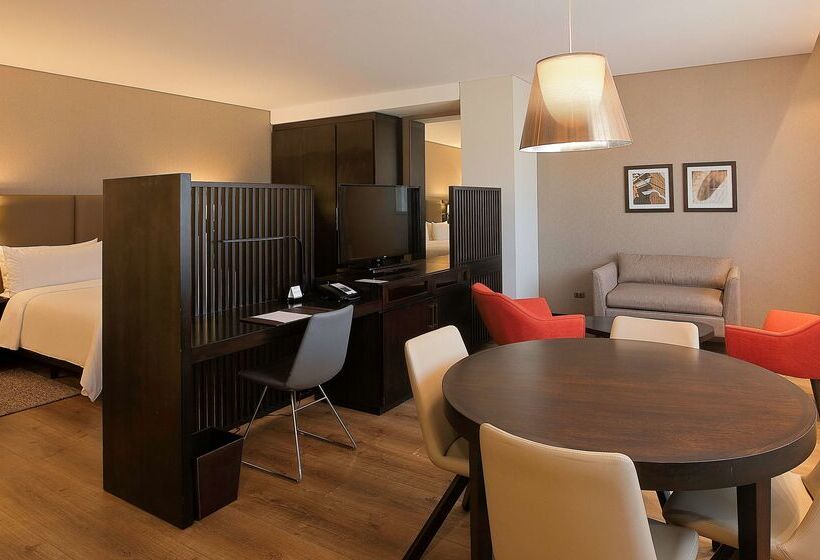 Radisson Hotel Santa Cruz