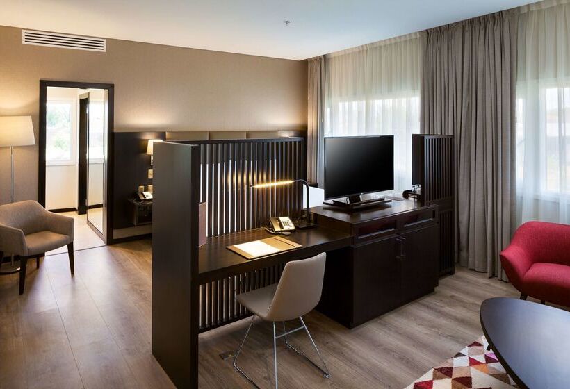 Radisson Hotel Santa Cruz