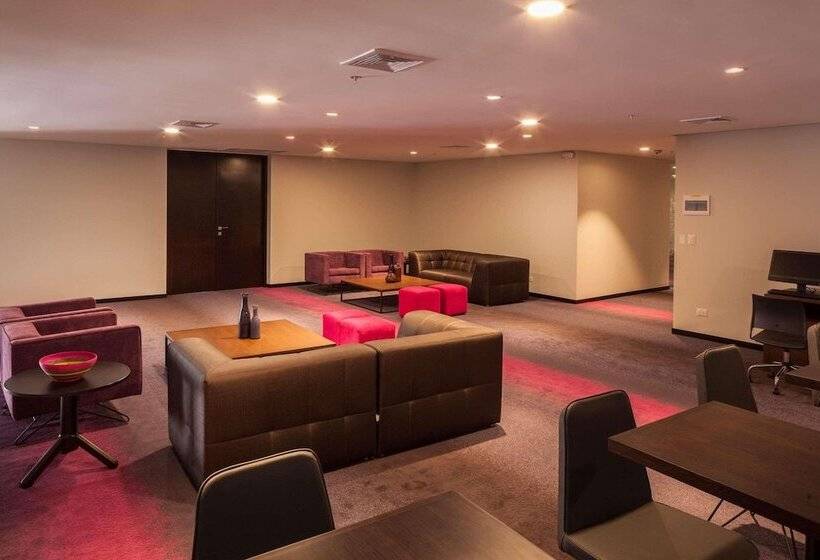 Radisson Hotel Santa Cruz