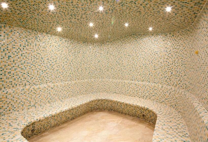 Radisson Hotel Santa Cruz