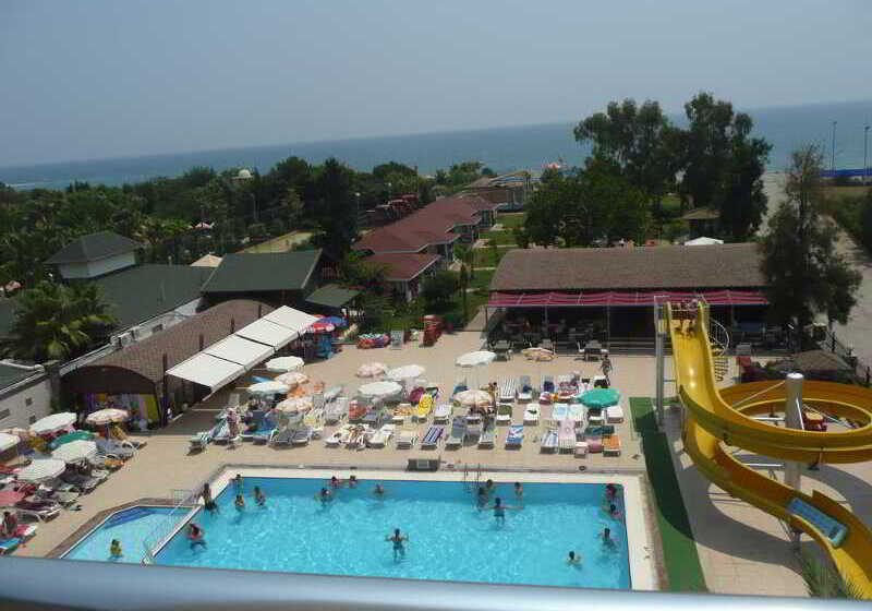 渡假胜地  Clover Magic Park Beach