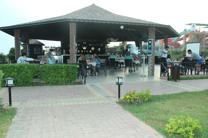 渡假胜地  Clover Magic Park Beach