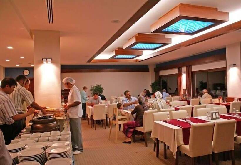 אתר נופש Umut Thermal Spa & Wellness