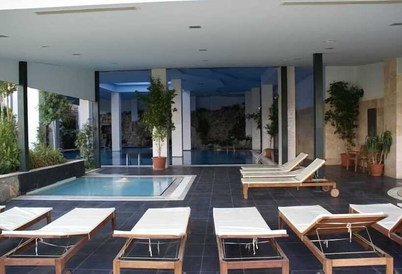 リゾートホテル Umut Thermal Spa & Wellness