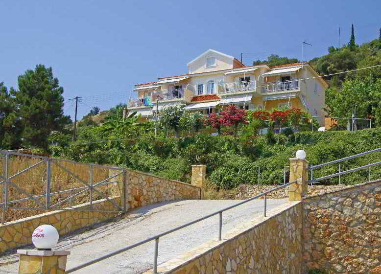 Rosa’s Beach Studios