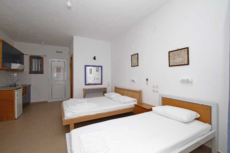 Rosa’s Beach Studios