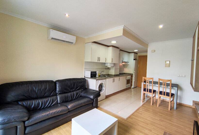 Apartamentos Gandia Universidad 3000