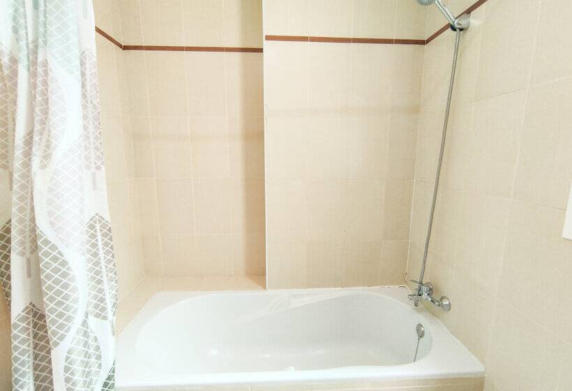 Apartamentos Gandia Universidad 3000