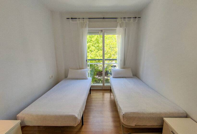 Apartamentos Gandia Universidad 3000