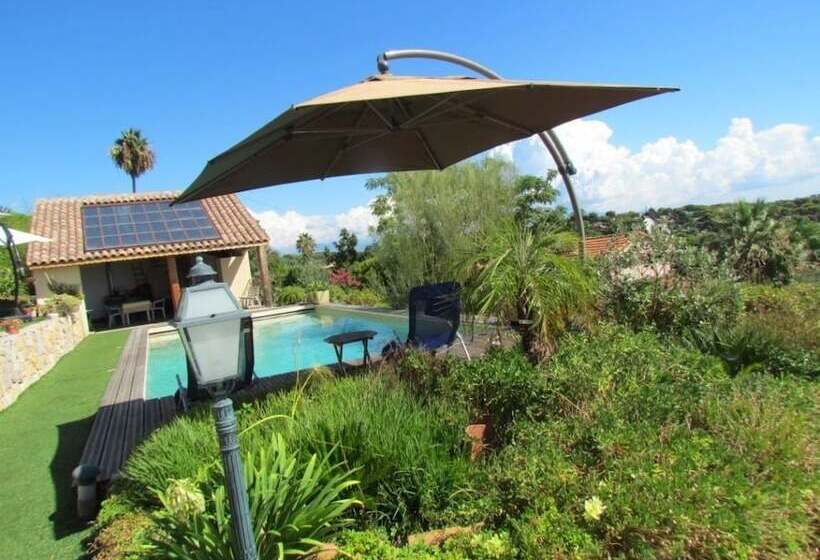 مبيت وإفطار Chambres D Hotes La Bigarade