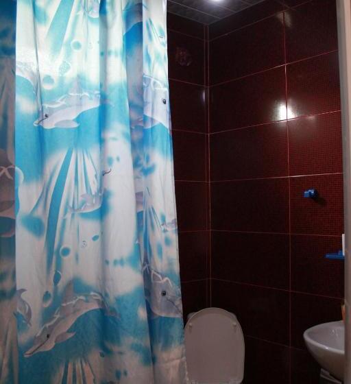 تختخواب و صبحانه Guest House Shota