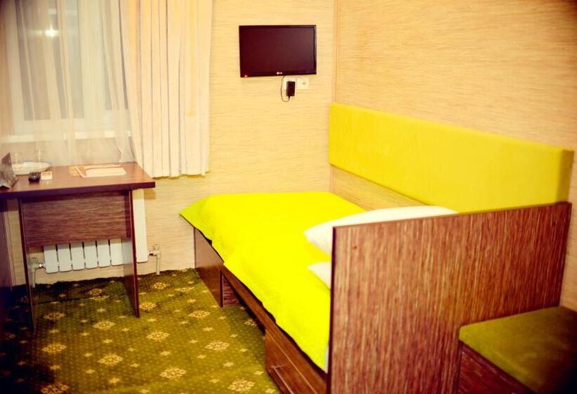 تختخواب و صبحانه Sapar Budget