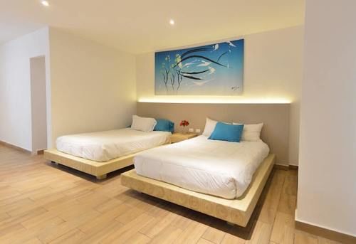 Cielo Hotel & Beach Club