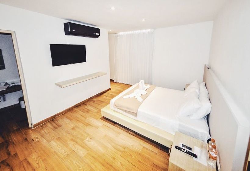 Cielo Hotel & Beach Club