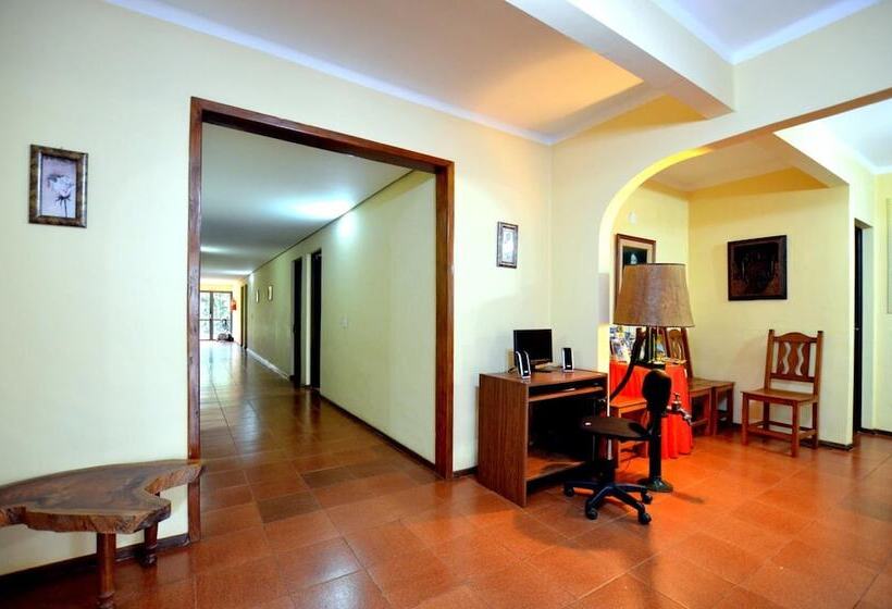 Hosteria Casa Blanca Iguazu