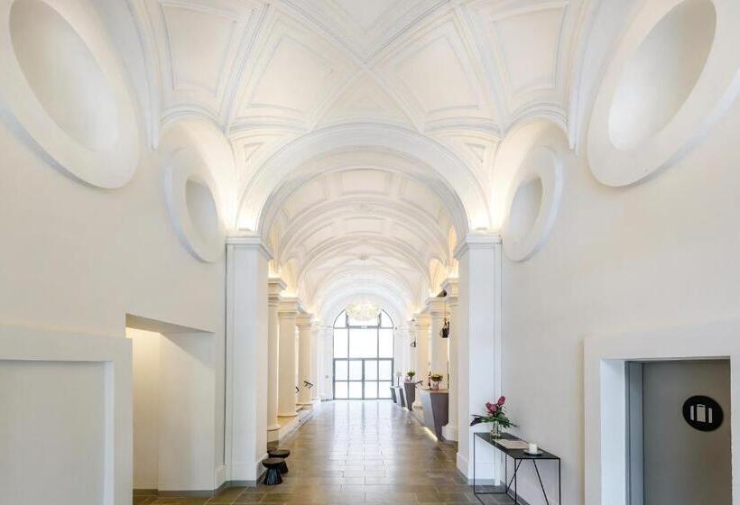 هتل Appart City Collection Nîmes Arènes