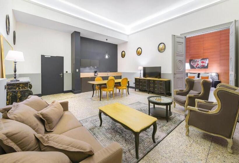 هتل Appart City Collection Nîmes Arènes