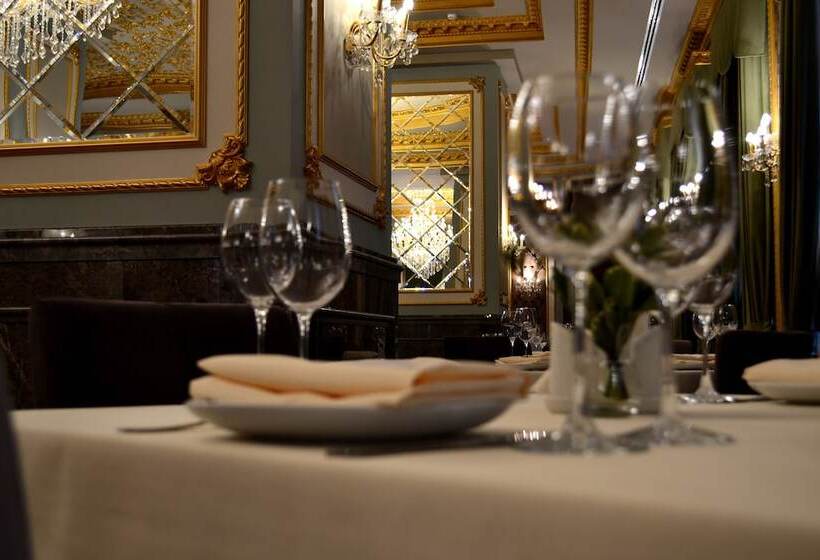 هتل Astrakhanskaya