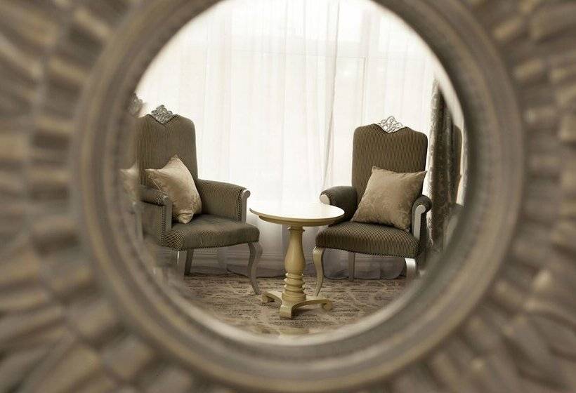 هتل Bristol Central Park