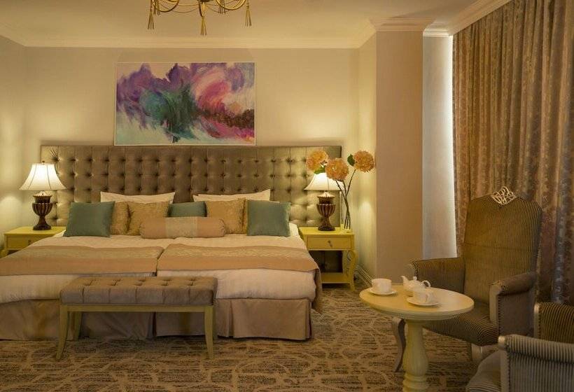 هتل Bristol Central Park