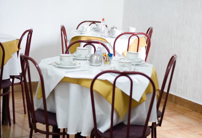 בית מלון כפרי Casablanca