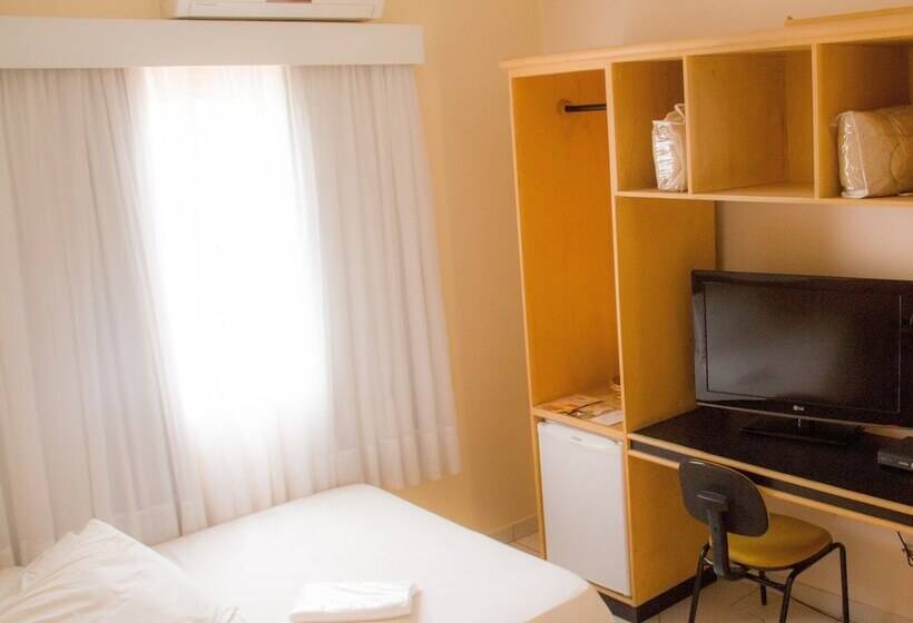 בית מלון כפרי Casablanca