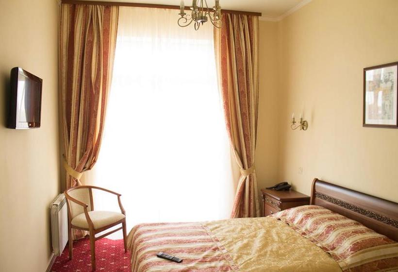 Hotel Complex Versailles