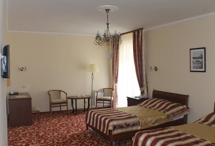 Hotel Complex Versailles