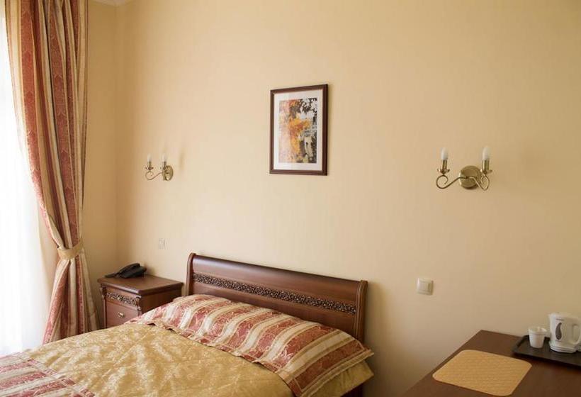 Hotel Complex Versailles