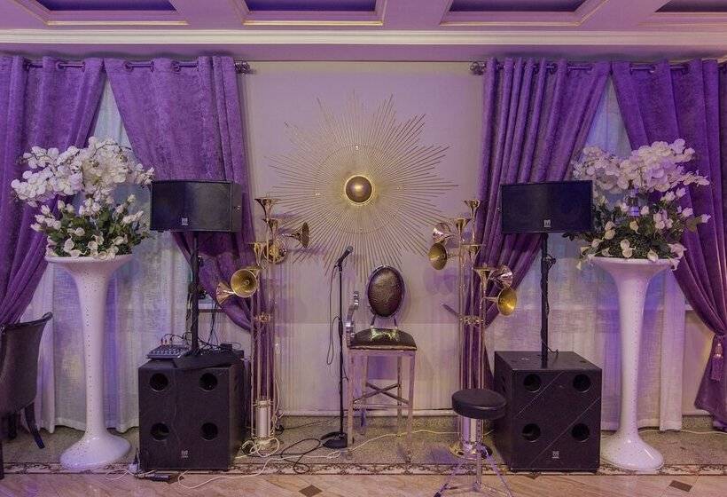 בית מלון כפרי Enigma