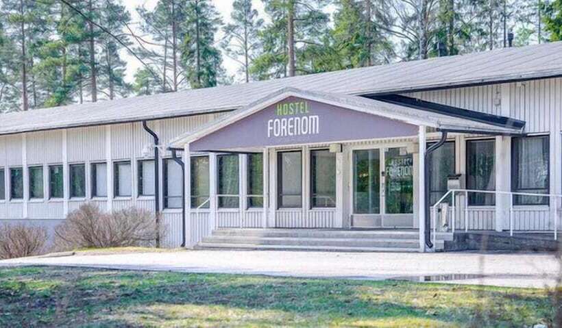 ホテル Forenom Hostel Vantaa Aviapolis