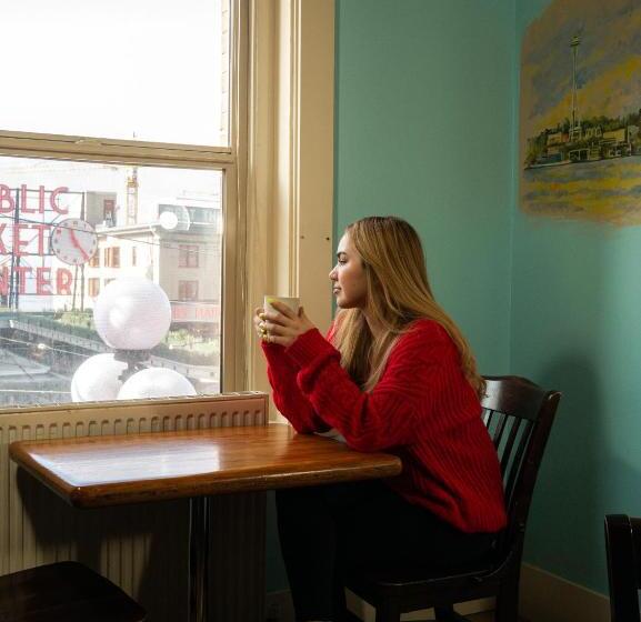 호텔 Green Tortoise Hostel Seattle