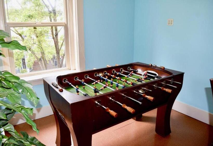 호텔 Green Tortoise Hostel Seattle