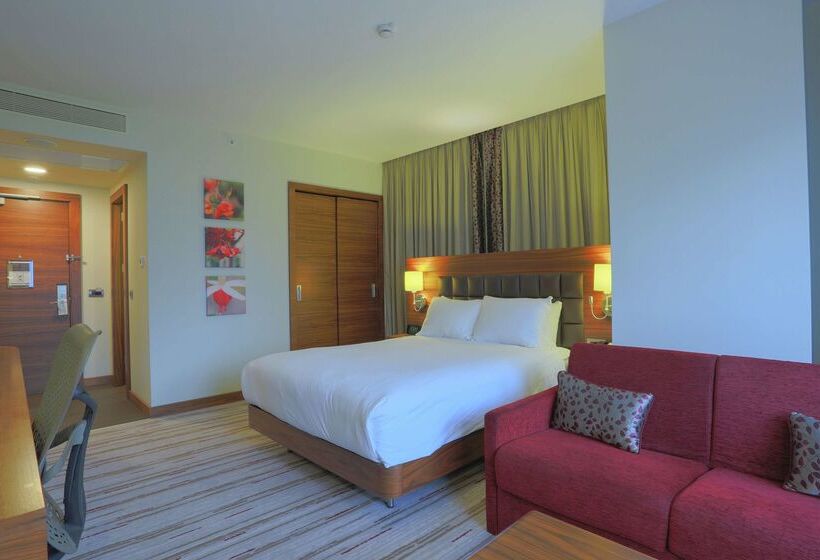 בית מלון כפרי Hilton Garden Inn Eskisehir