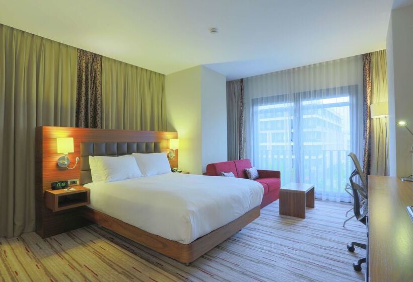 בית מלון כפרי Hilton Garden Inn Eskisehir