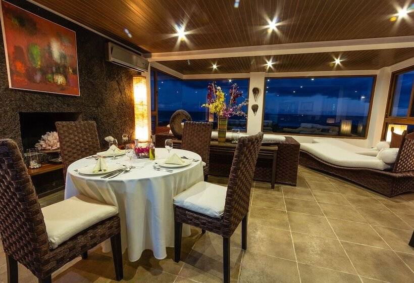 فندق Iguana Crossing Boutique