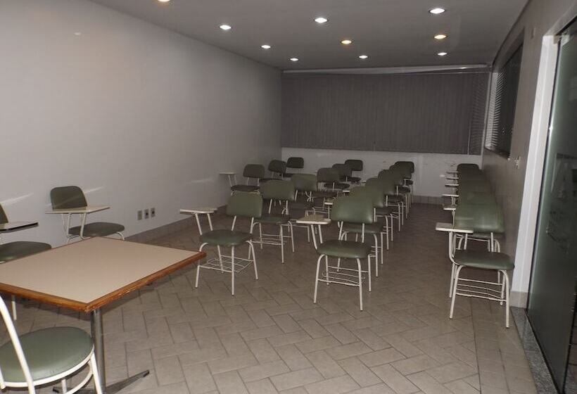 酒店 Martha Office