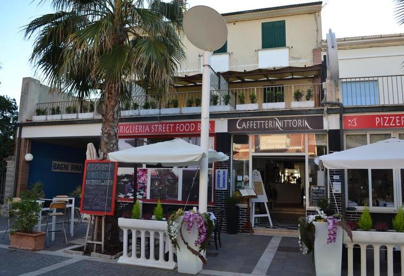 בית מלון כפרי Mediterraneo Rooms Cecina