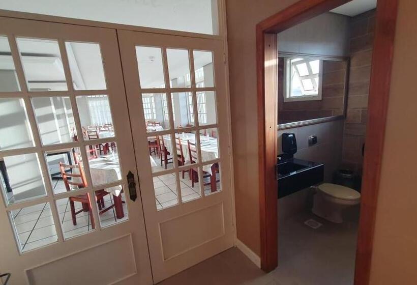 ホテル Mont Blanc