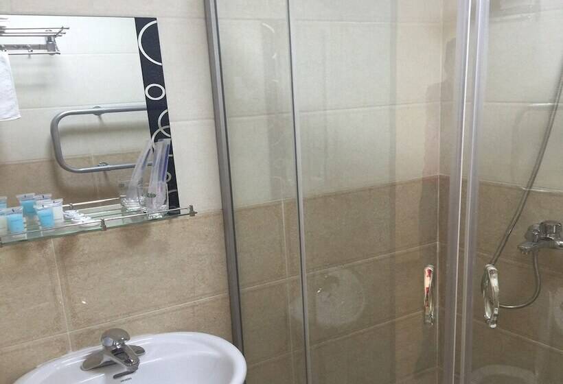 هتل Munkh Khustai