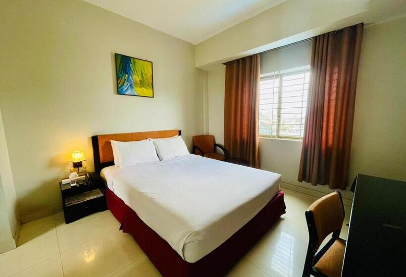 هتل Orchid Business