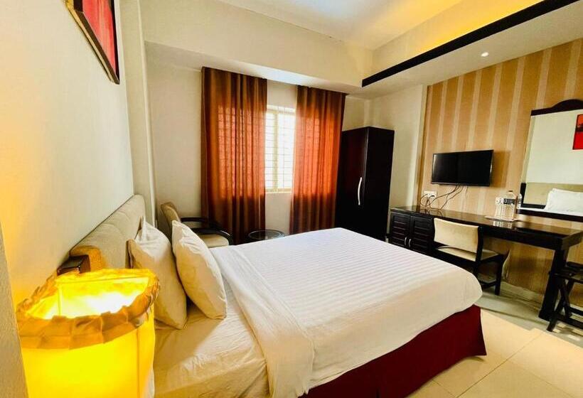 هتل Orchid Business