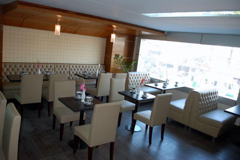 هتل Orchid Business