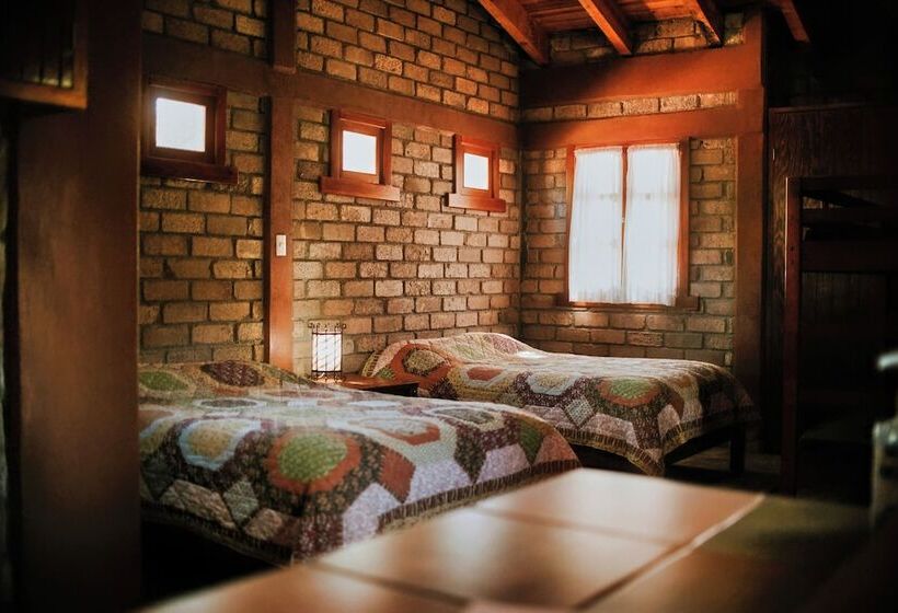 בית מלון כפרי Otinapa Sierra Camps