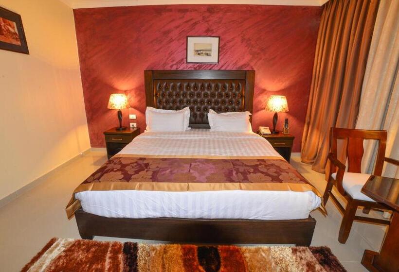 هتل P Quattro Relax