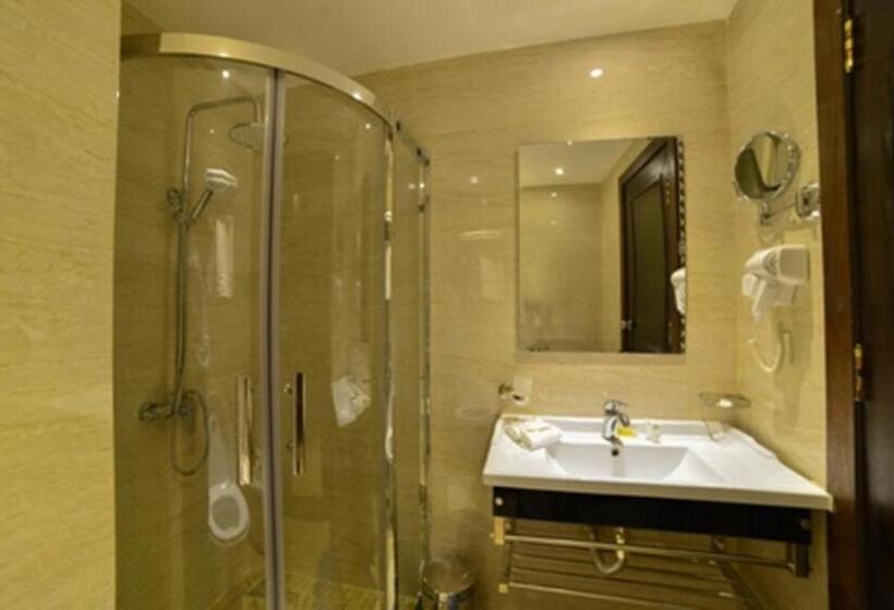 هتل P Quattro Relax